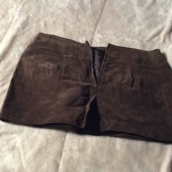 Brown suede skirt - Picture 2 of 3